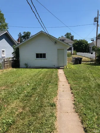 $1,200 | 1704 California Avenue, Fort Wayne, IN 46805
