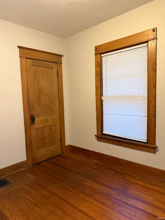$1,200 | 1704 California Avenue, Fort Wayne, IN 46805