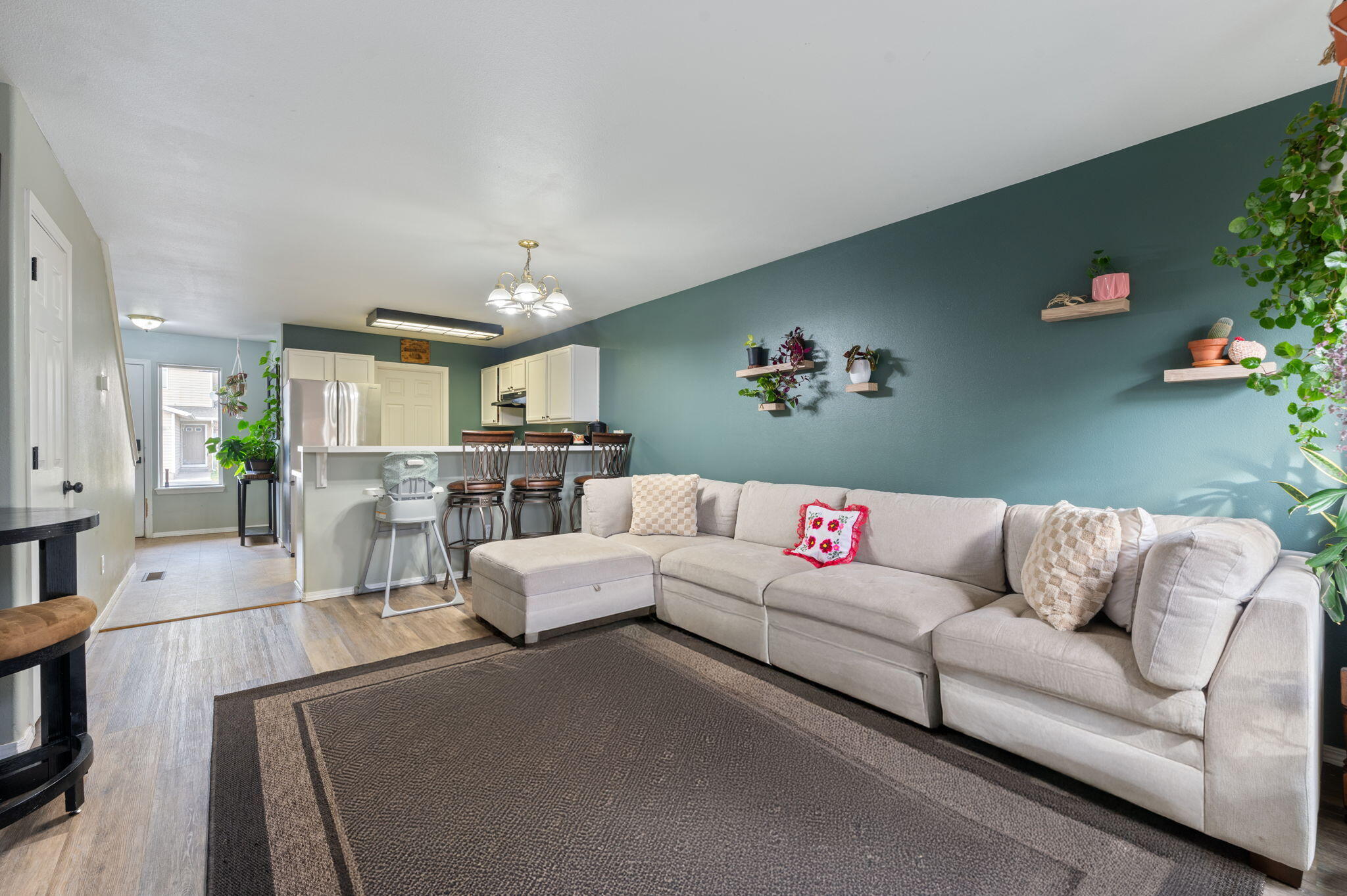 2610 Southwest 23rd Street, Unit 15 Redmond, OR 97756 - Photo 9 of 31 6-web-or-mls-2610-SW-23rd-St-15-Redmond-