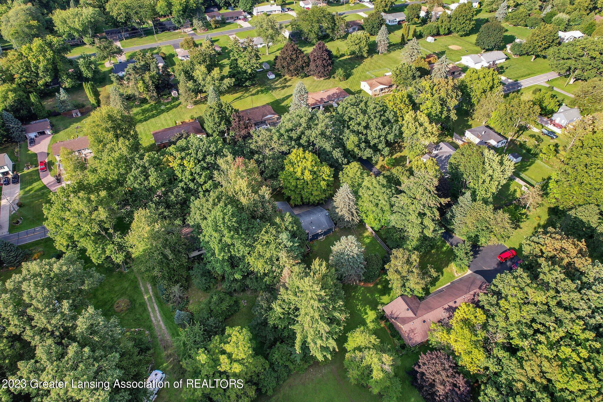 1270 Boichot Road Lansing, MI 48906 - Photo 33 of 41 3-web-or-mls-Open Ended Media-3