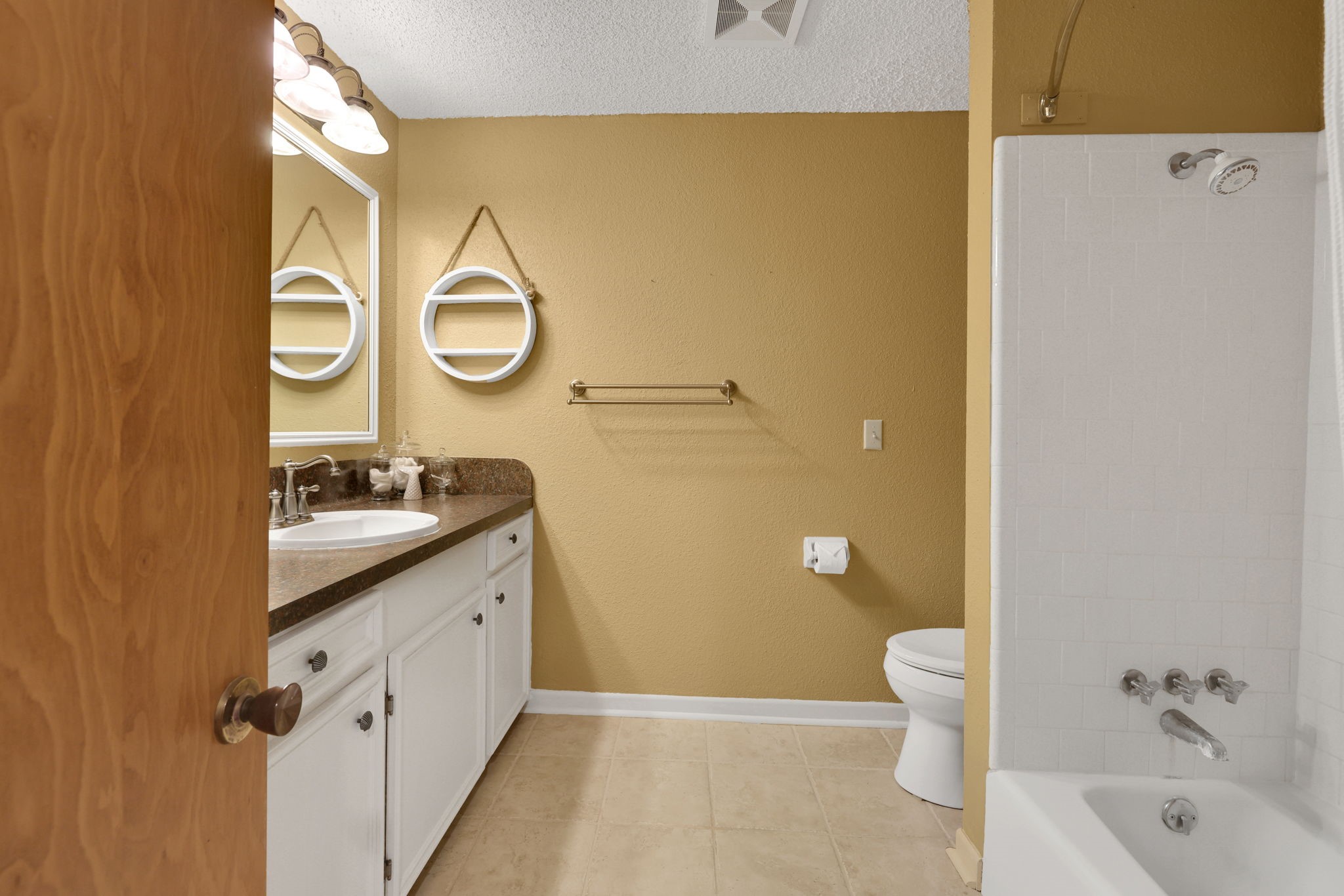 142 Villa Way Coldspring, TX 77331 - Photo 19 of 35 This full bath is located between the bedrooms