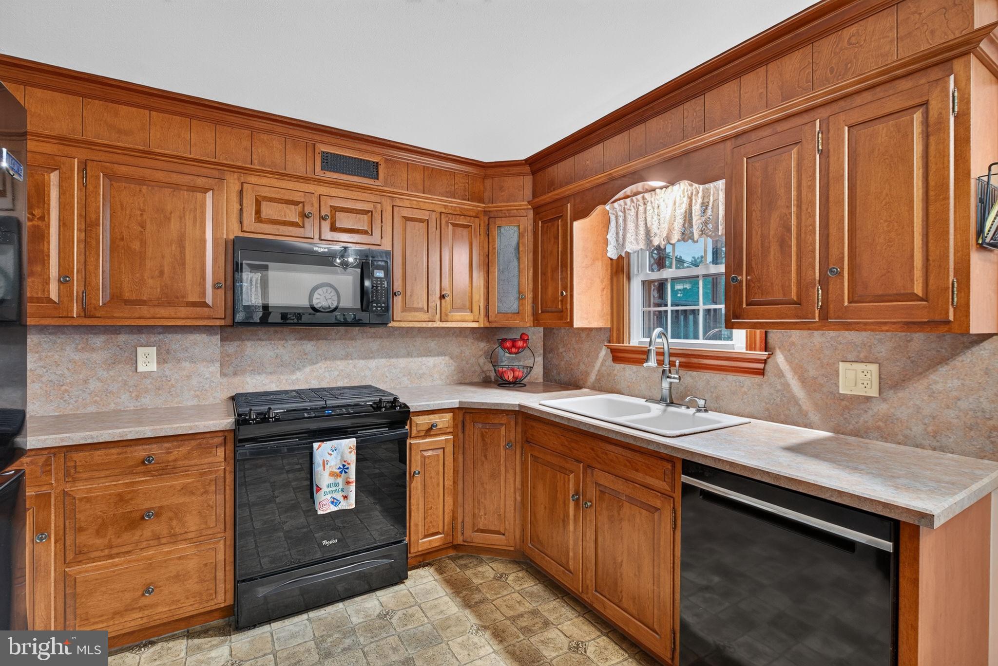 1112 Ranck Mill Road Lancaster, PA 17602 - Photo 12 of 40 Gallery Image 12