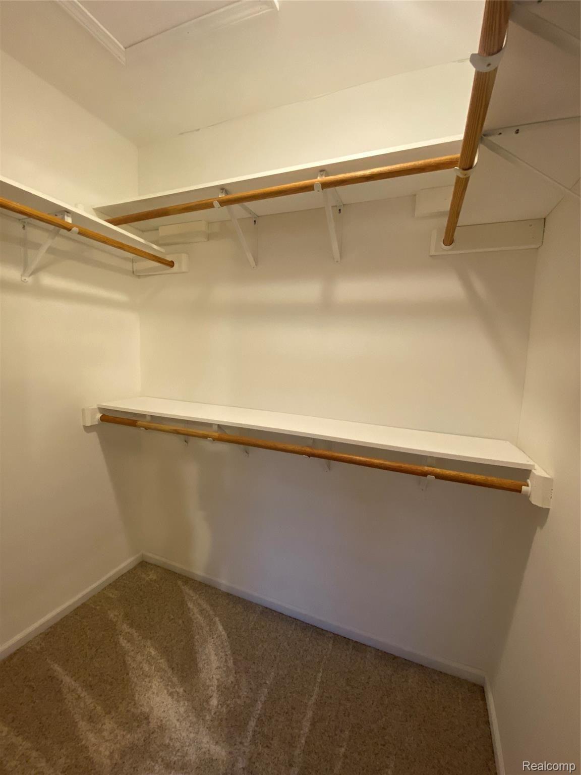 4191 West Coon Lake Road Howell, MI 48843 - Photo 13 of 32 Master Walkin Closet.JPG