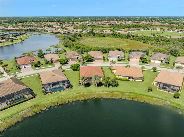 $539,000 | 20230 Granlago Drive, Venice, FL 34293