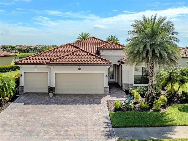 $539,000 | 20230 Granlago Drive, Venice, FL 34293