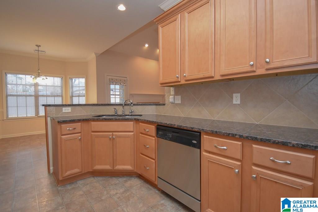 104 Mayfair Park Alabaster, AL 35114 - Photo 13 of 29