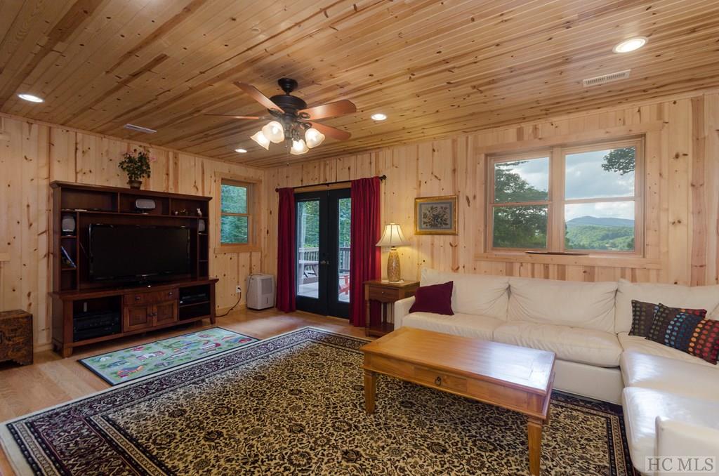 92 Andrews Pk Road Cullowhee, NC 28723 - Photo 30 of 40 Gallery Image 30