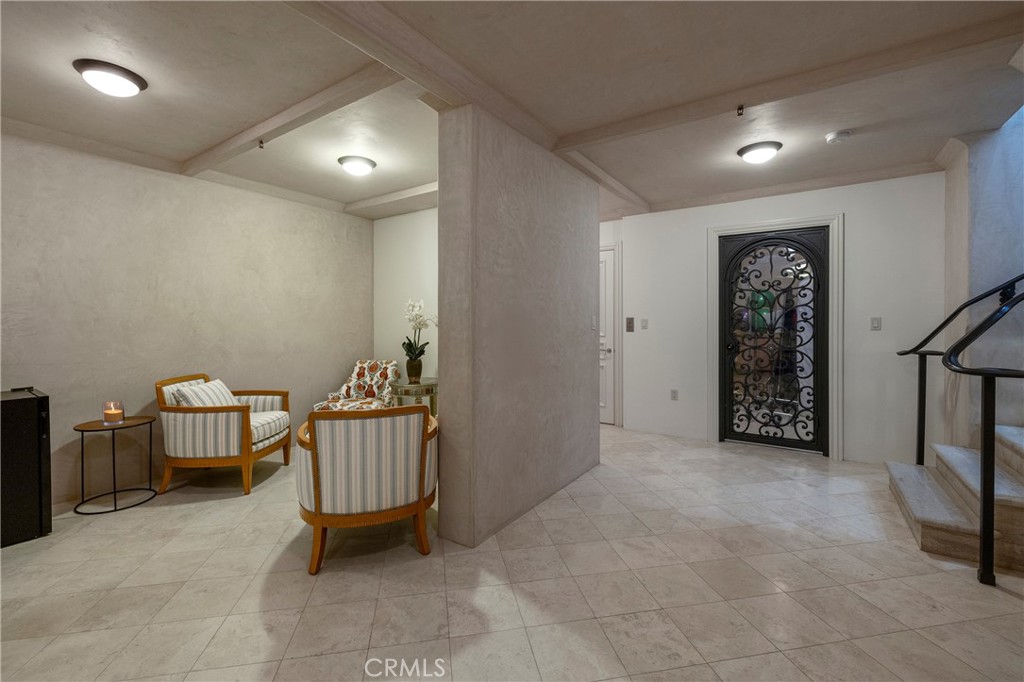 2258 Channel Road Newport Beach, CA 92661 - Photo 45 of 54 a view of a hallway with workspace