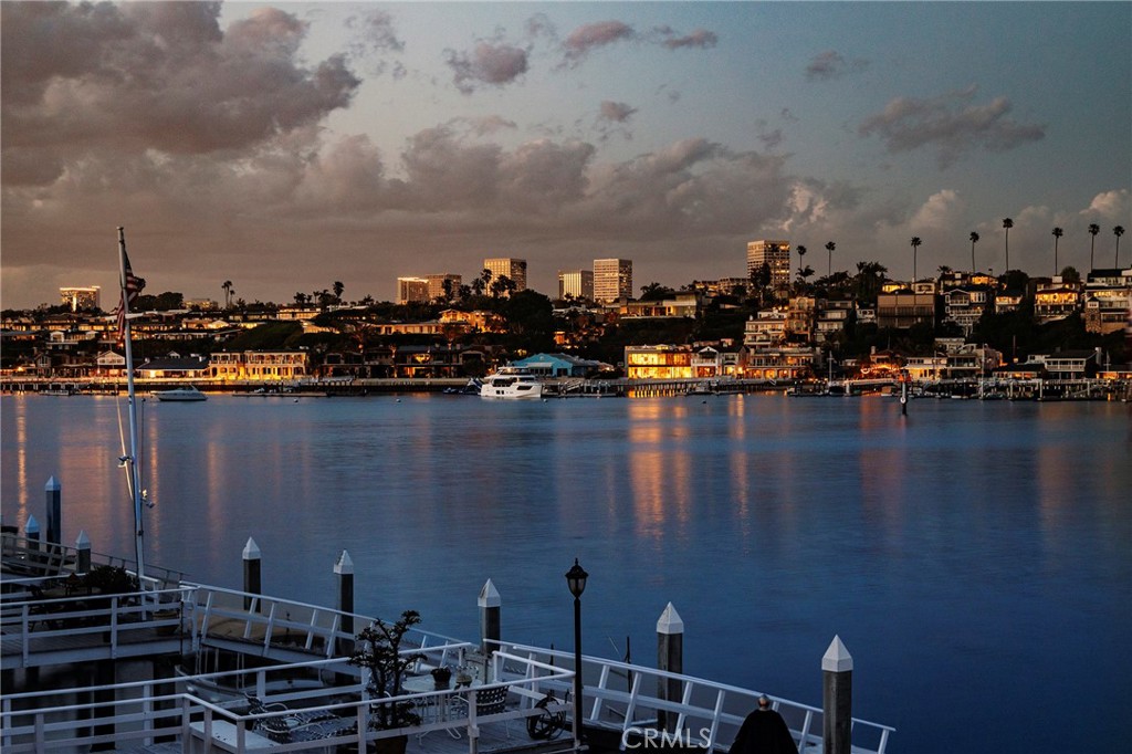 2258 Channel Road Newport Beach, CA 92661 - Photo 49 of 54