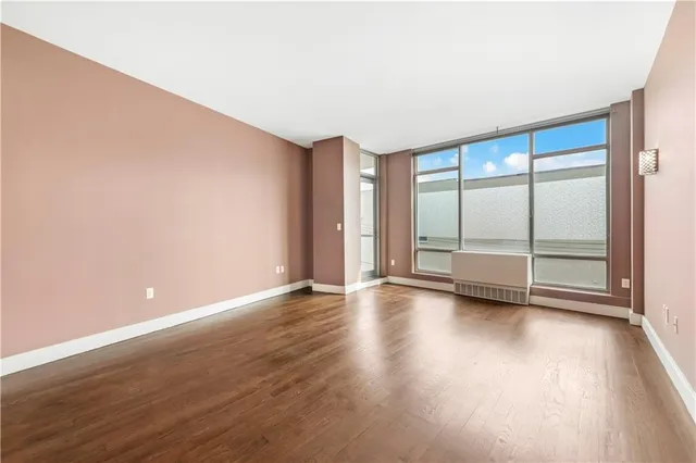 $699,000 | 110 Neptune Avenue, Unit 3H | Brighton Beach