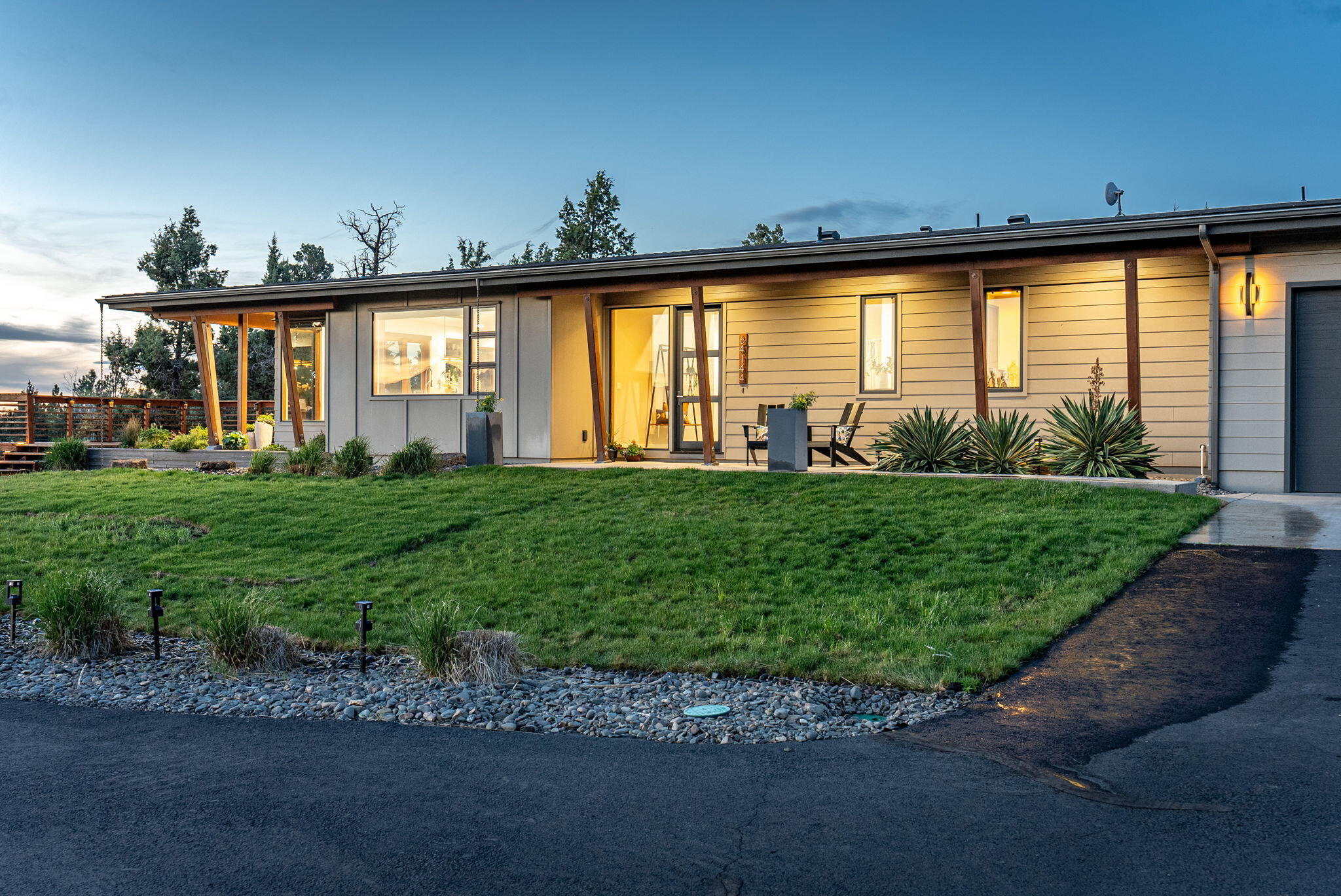 64144 Pioneer Loop Bend, OR 97701 - Photo 10 of 192 22-web-or-mls-Riley Visuals-22
