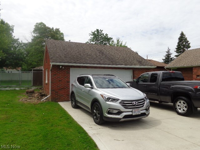 7019 Ridge Road Parma, OH 44129 - Photo 25 of 27 2-Car