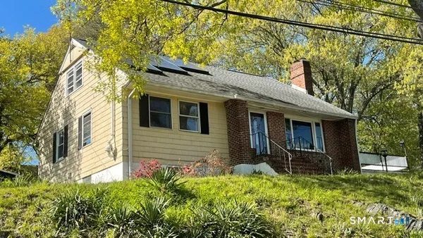 $424,900 | 310 Douglas Street, Bridgeport, CT 06606