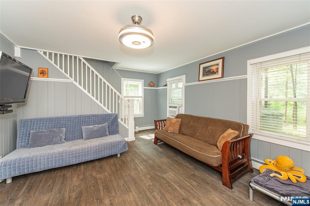 17 Highland Road Bloomingdale, NJ 07403 - Photo 12 of 36 Gallery Image 12