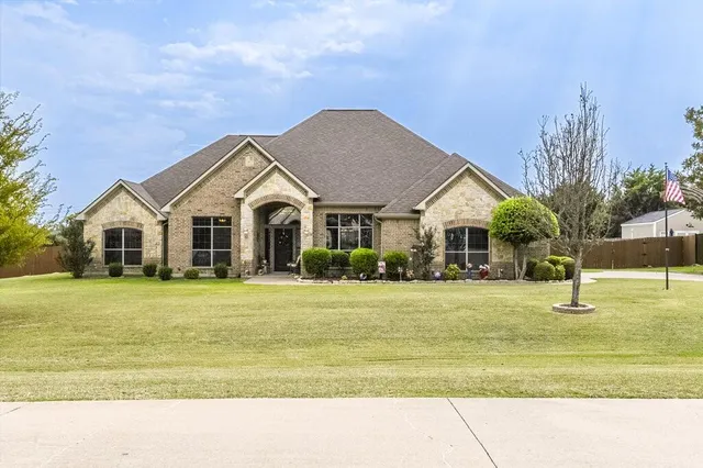 $610,000 | 5830 Shiloh Forest Drive, Midlothian, TX 76065