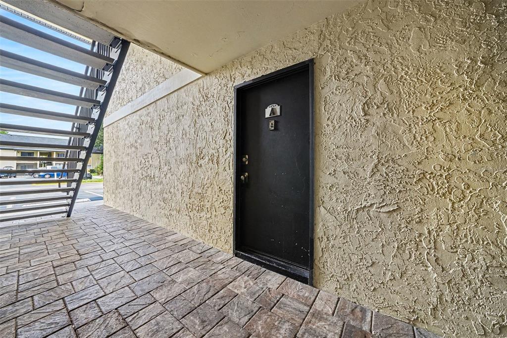 902 Lake Destiny Road, Unit A Altamonte Springs, FL 32714 - Photo 2 of 21 Gallery Image 2