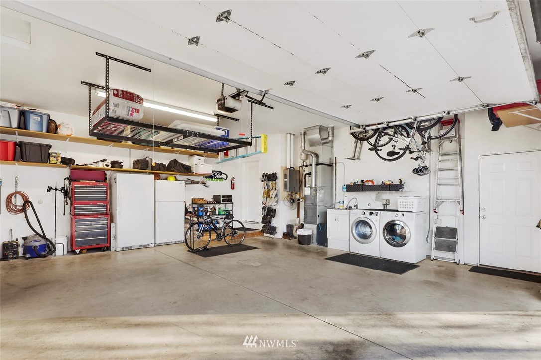1107 Slater Road Bellingham, WA 98226 - Photo 39 of 39 a view of a garage with storage