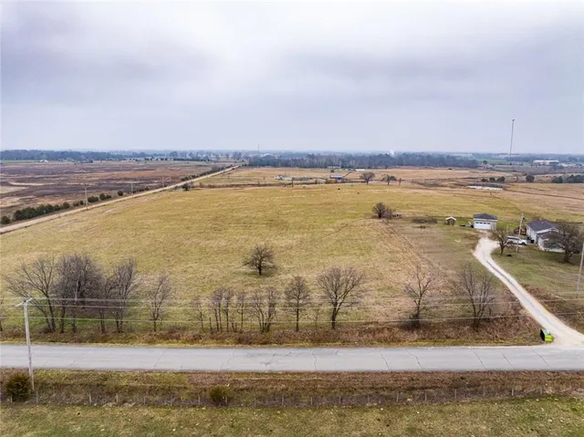 $189,500 | 1308 West 19th Street, Baxter Springs, KS 66713