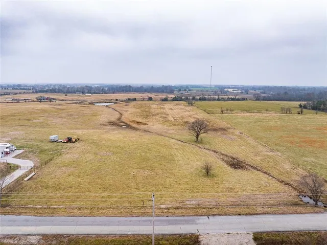 $189,500 | 1308 West 19th Street, Baxter Springs, KS 66713