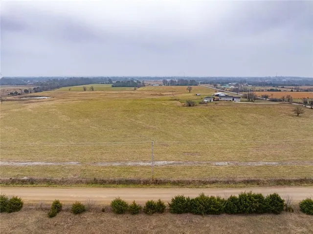 $189,500 | 1308 West 19th Street, Baxter Springs, KS 66713