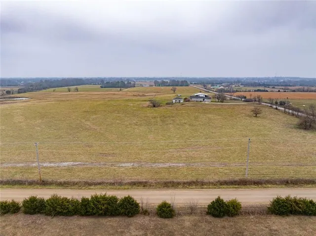 $189,500 | 1308 West 19th Street, Baxter Springs, KS 66713