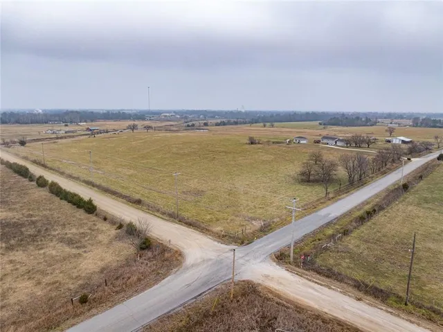 $189,500 | 1308 West 19th Street, Baxter Springs, KS 66713