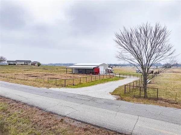 $189,500 | 1308 West 19th Street, Baxter Springs, KS 66713