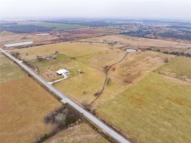 $189,500 | 1308 West 19th Street, Baxter Springs, KS 66713