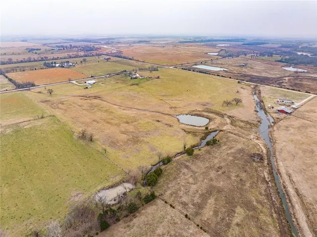 $189,500 | 1308 West 19th Street, Baxter Springs, KS 66713