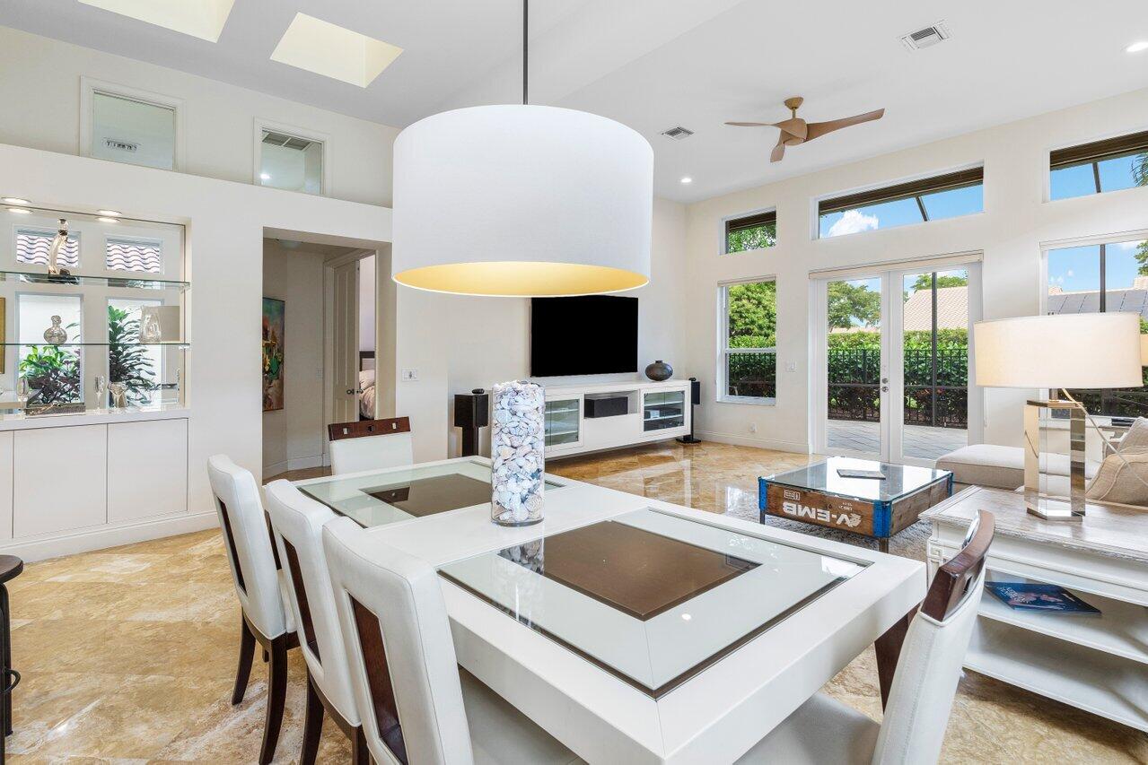 6263 Northwest 24th Street Boca Raton, FL 33434 - Photo 13 of 65 Dinning-Living