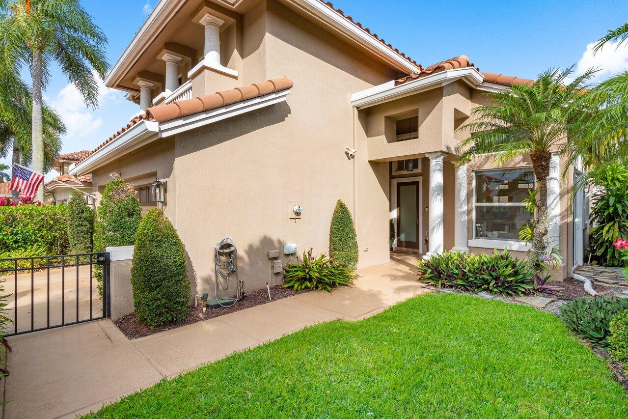6263 Northwest 24th Street Boca Raton, FL 33434 - Photo 4 of 65 Walkway