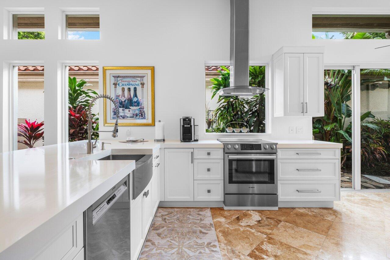 6263 Northwest 24th Street Boca Raton, FL 33434 - Photo 5 of 65 Kitchen