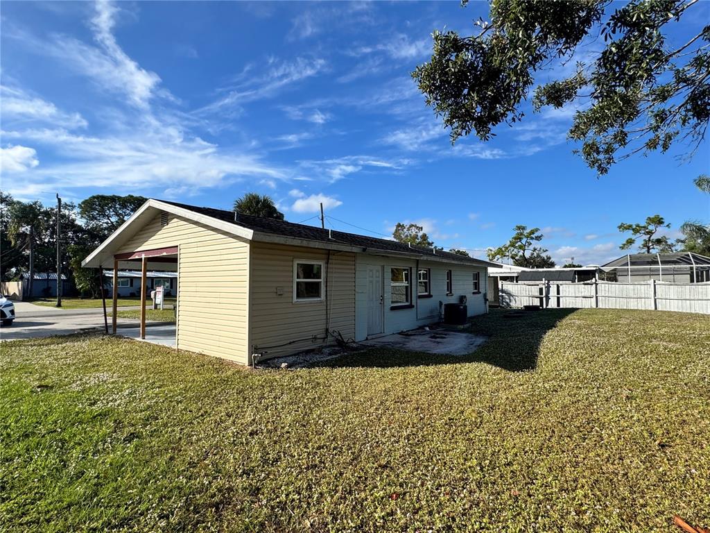 1405 Ingram Avenue Sarasota, FL 34232 - Photo 2 of 15