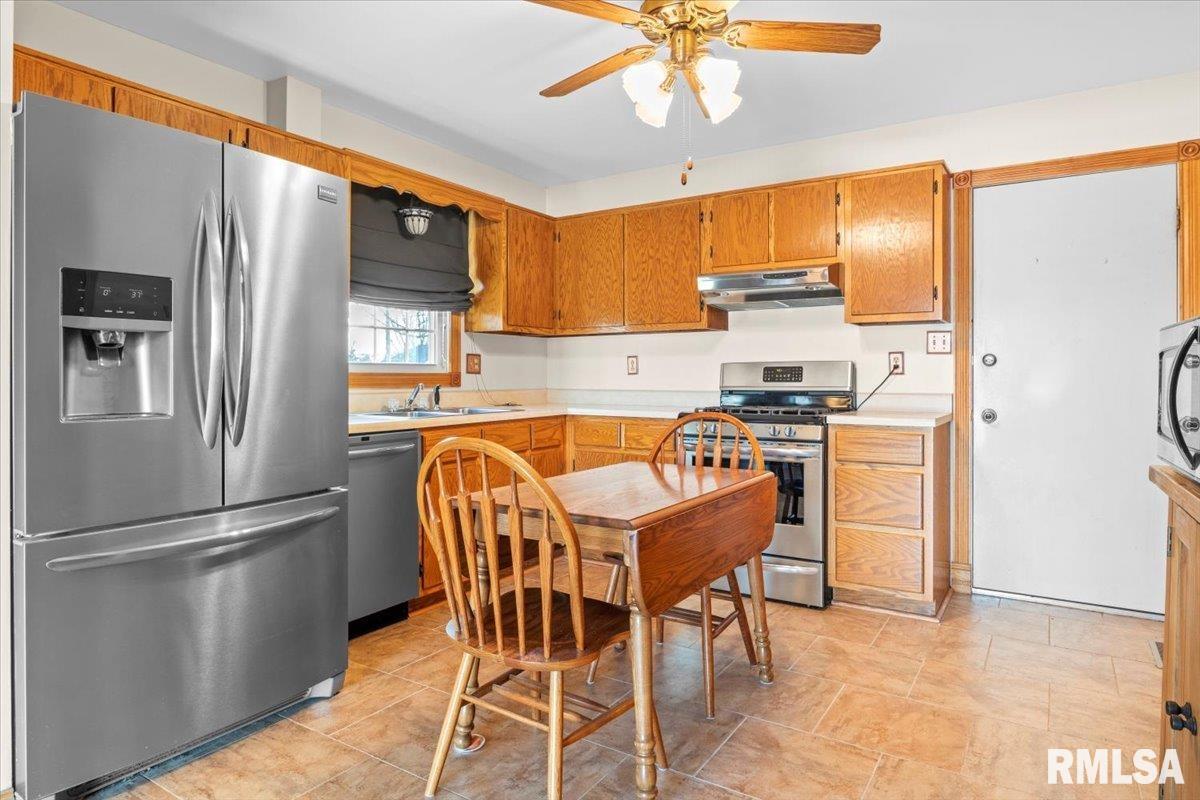 5230 Buford Street Springfield, IL 62703 - Photo 8 of 26 Gallery Image 8