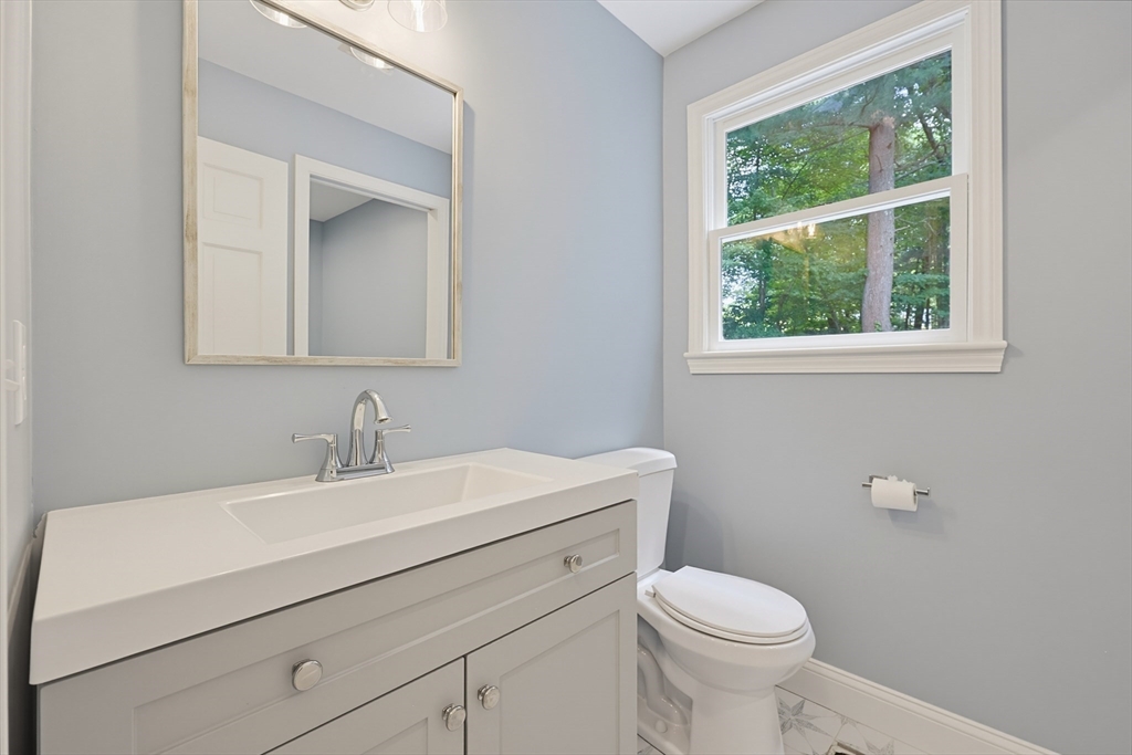 45 Baron Road Franklin, MA 02038 - Photo 14 of 42