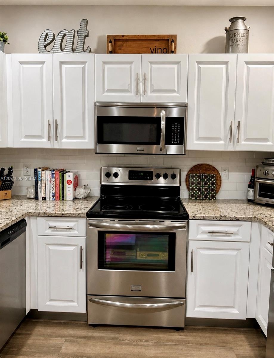 12354 Southwest 124th Path Miami, FL 33186 - Photo 16 of 34 Gallery Image 16