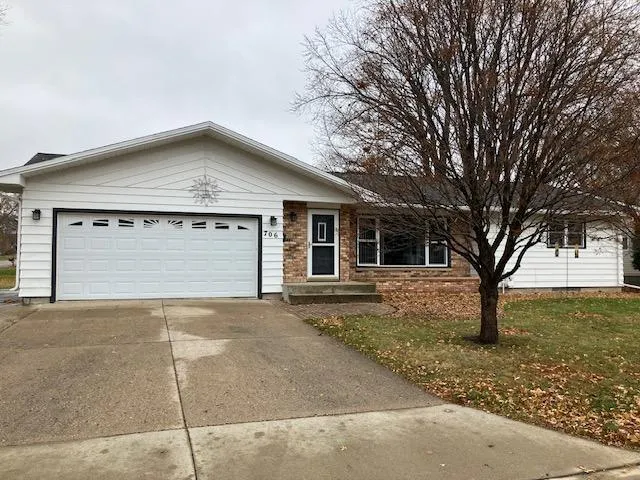 $368,500 | 706 14th Street Northeast, Owatonna, MN 55060