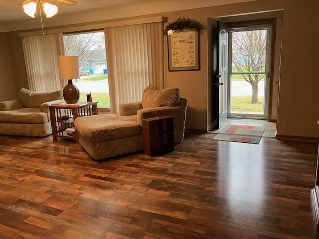 $368,500 | 706 14th Street Northeast, Owatonna, MN 55060