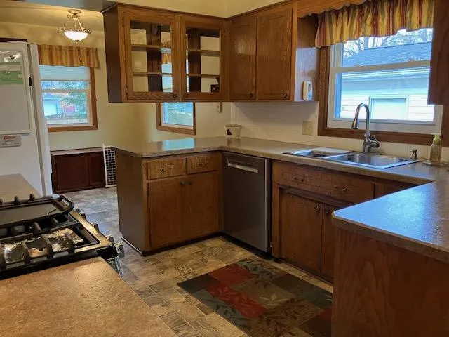 $368,500 | 706 14th Street Northeast, Owatonna, MN 55060