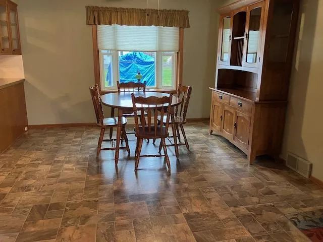 $359,500 | 706 14th Street Northeast, Owatonna, MN 55060