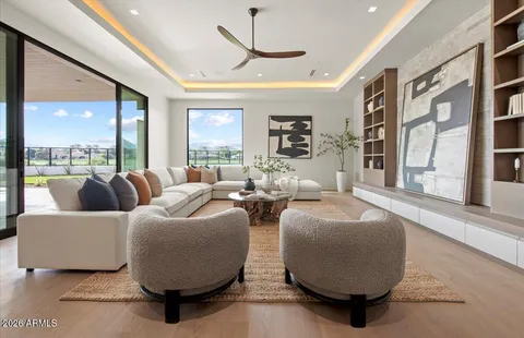 $9,795,000 | 9790 North 56th Street, Paradise Valley, AZ 85253