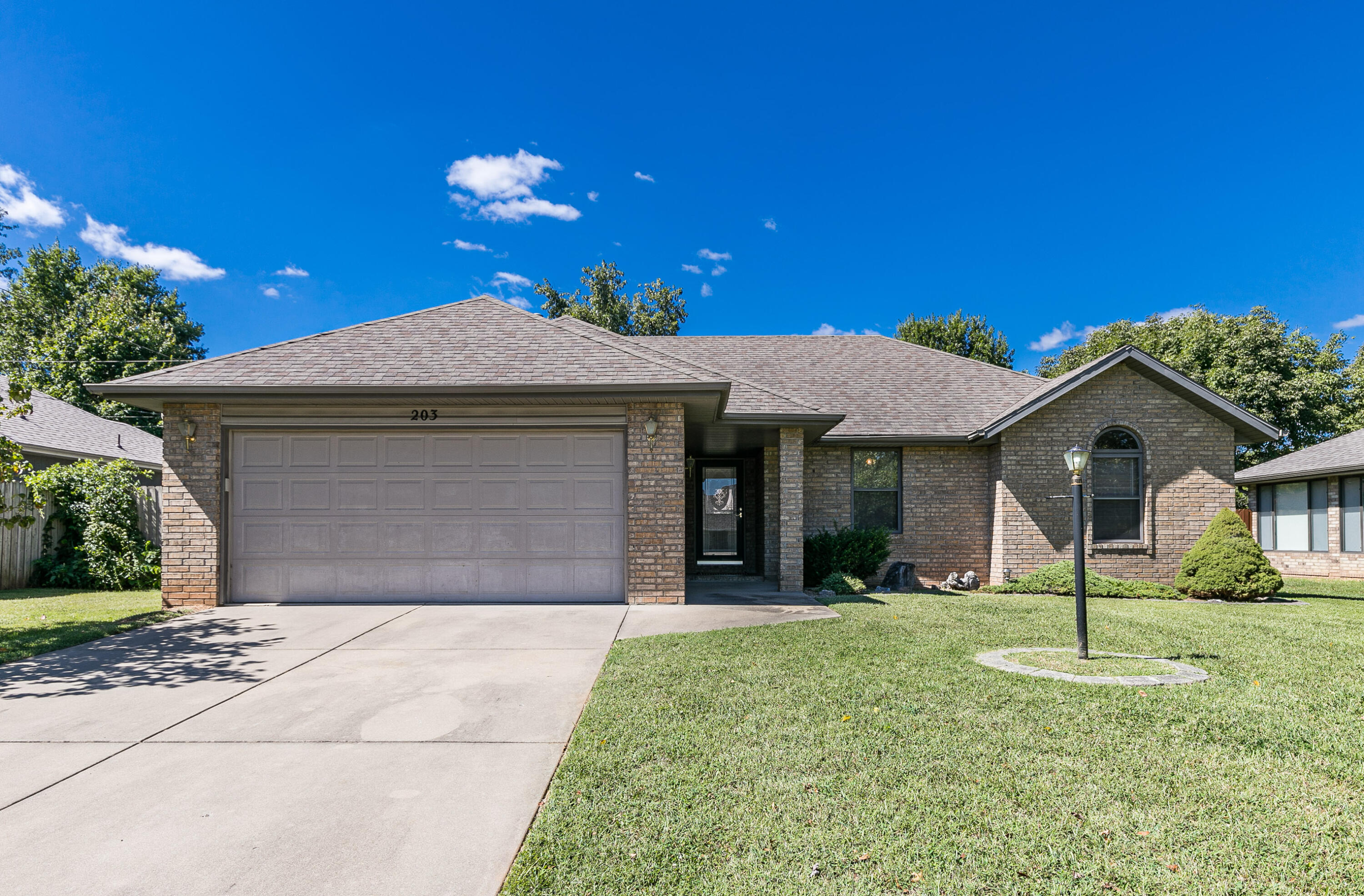 203 South Hemlock Avenue Springfield, MO 65802 - Photo 1 of 1 7M4A9770