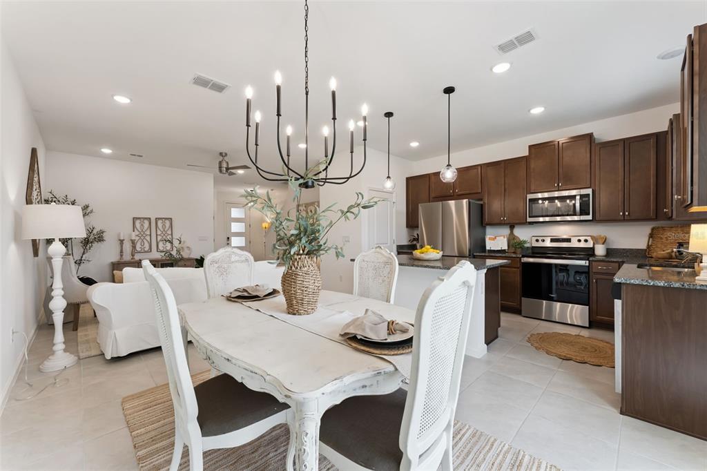 1070 Spring Palms Loop Orlando, FL 32828 - Photo 5 of 35