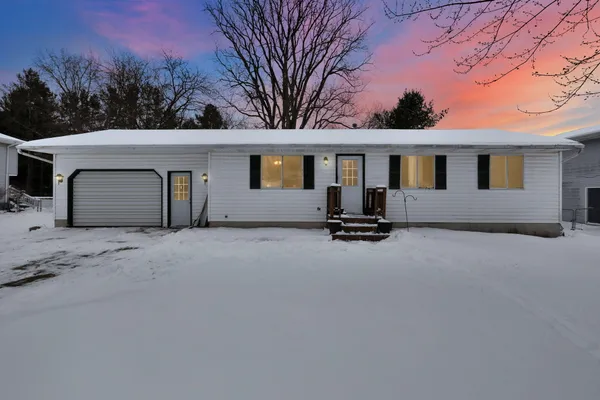 $199,900 | 2520 Lanier Court, Lansing, MI 48911