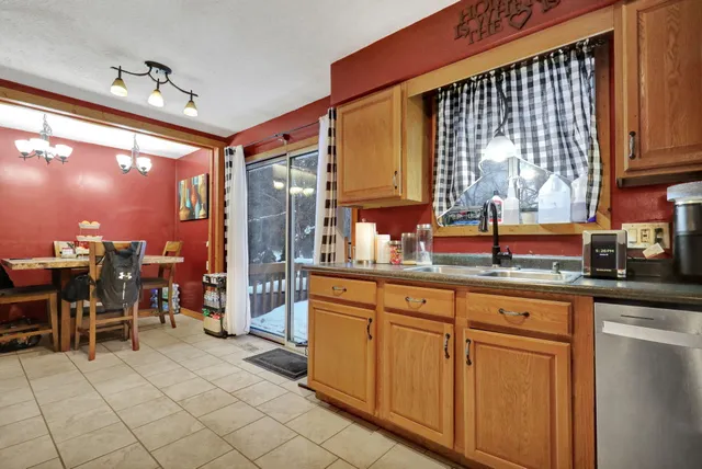 $224,900 | 2520 Lanier Court, Lansing, MI 48911