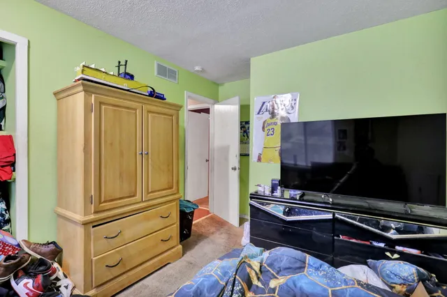 $224,900 | 2520 Lanier Court, Lansing, MI 48911