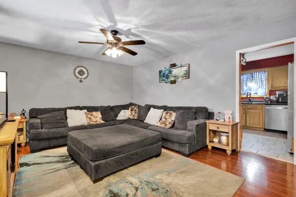 $199,900 | 2520 Lanier Court, Lansing, MI 48911