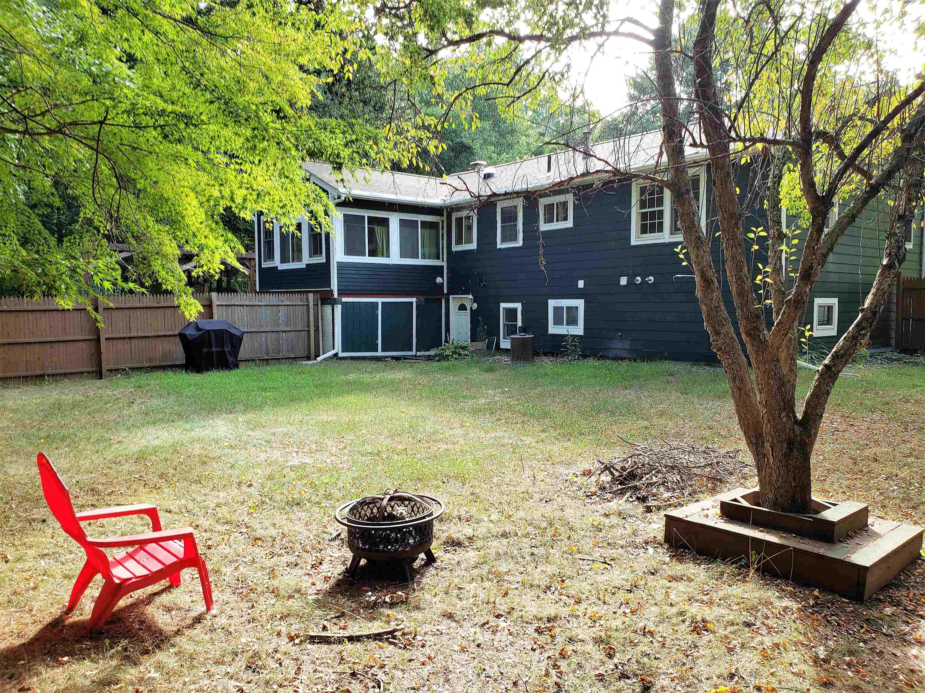 160 Kingston Road, Unit BOTTOM Exeter, NH 03833 - Photo 1 of 46