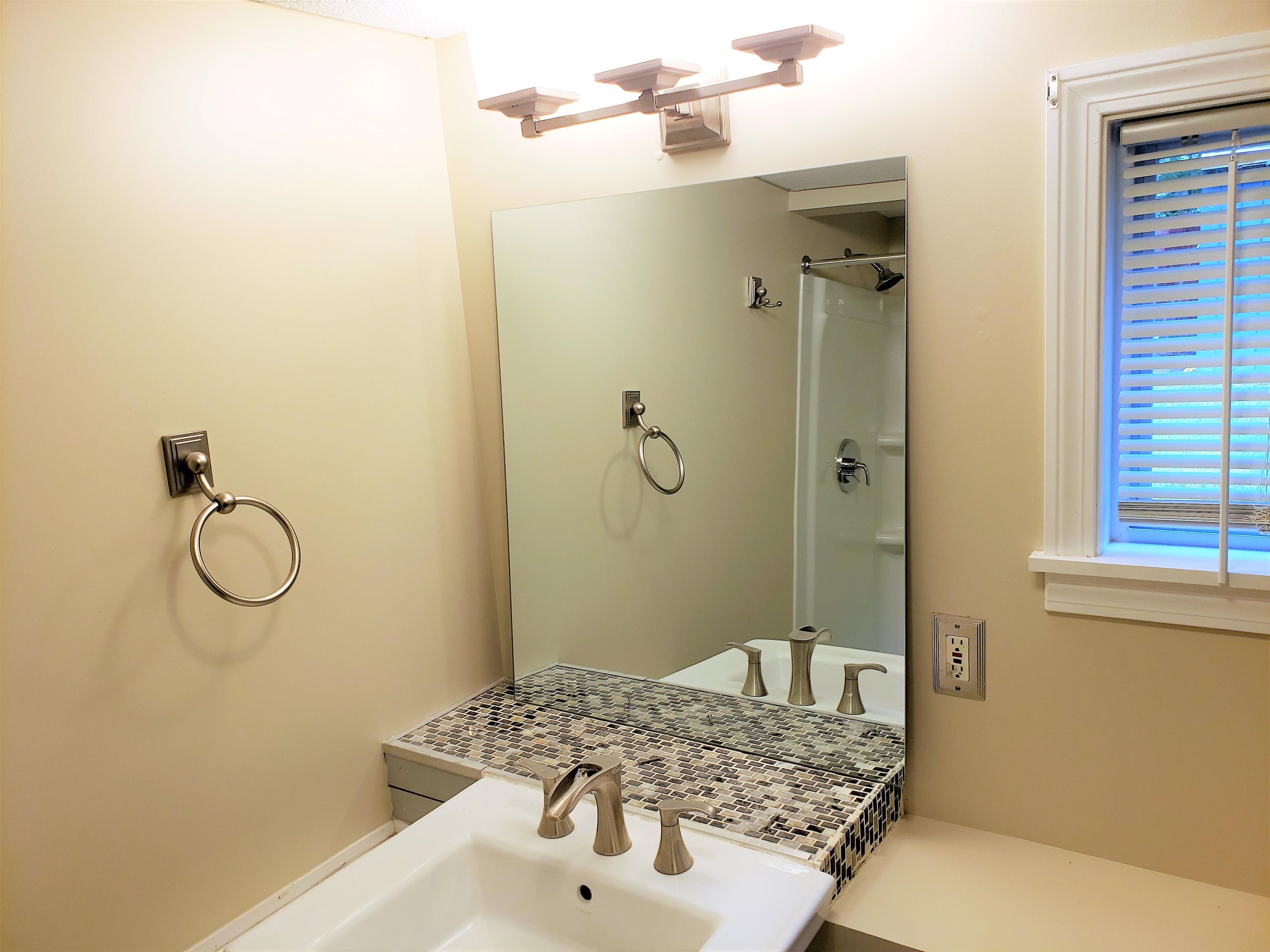 160 Kingston Road, Unit BOTTOM Exeter, NH 03833 - Photo 18 of 46