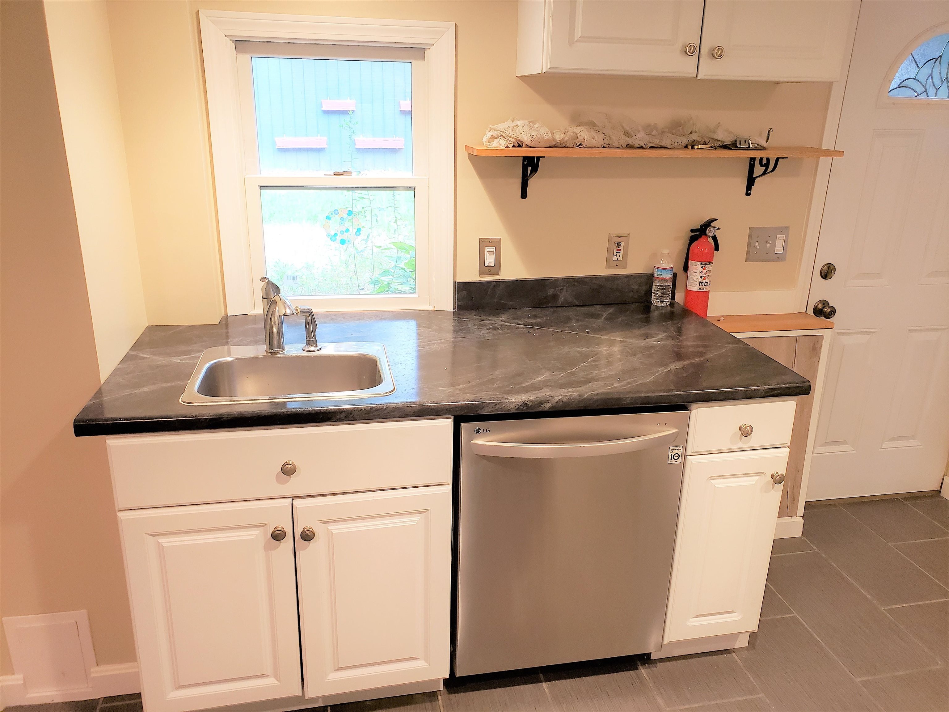 160 Kingston Road, Unit BOTTOM Exeter, NH 03833 - Photo 23 of 46